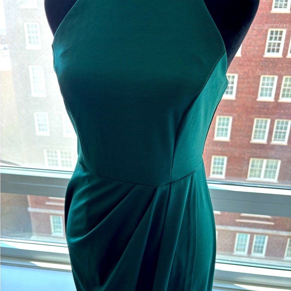 Elegant Green Sleeveless Dress